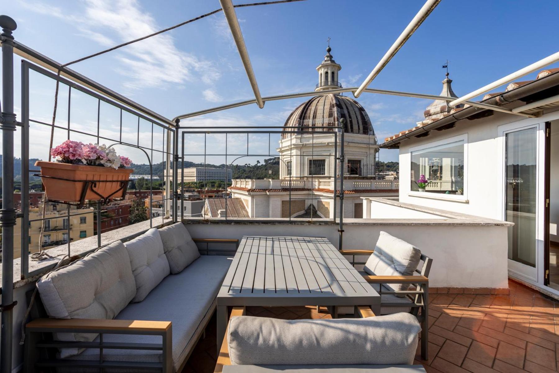 Ladolcevita - Ponte Milvio Stunning View Penthouse *